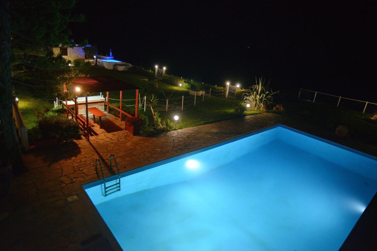 Antorina Beachfront Villas With Private Pools Kamari  外观 照片
