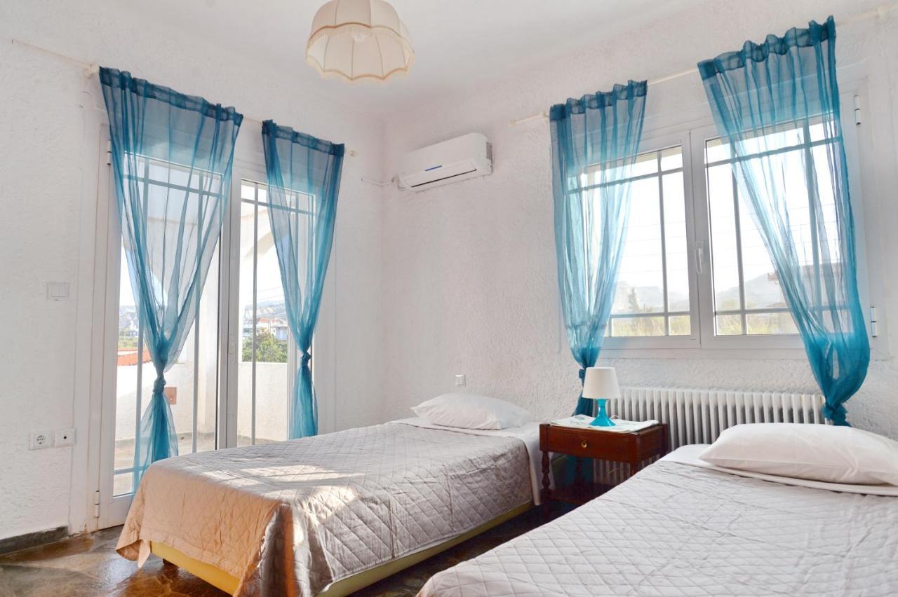 Antorina Beachfront Villas With Private Pools Kamari  外观 照片