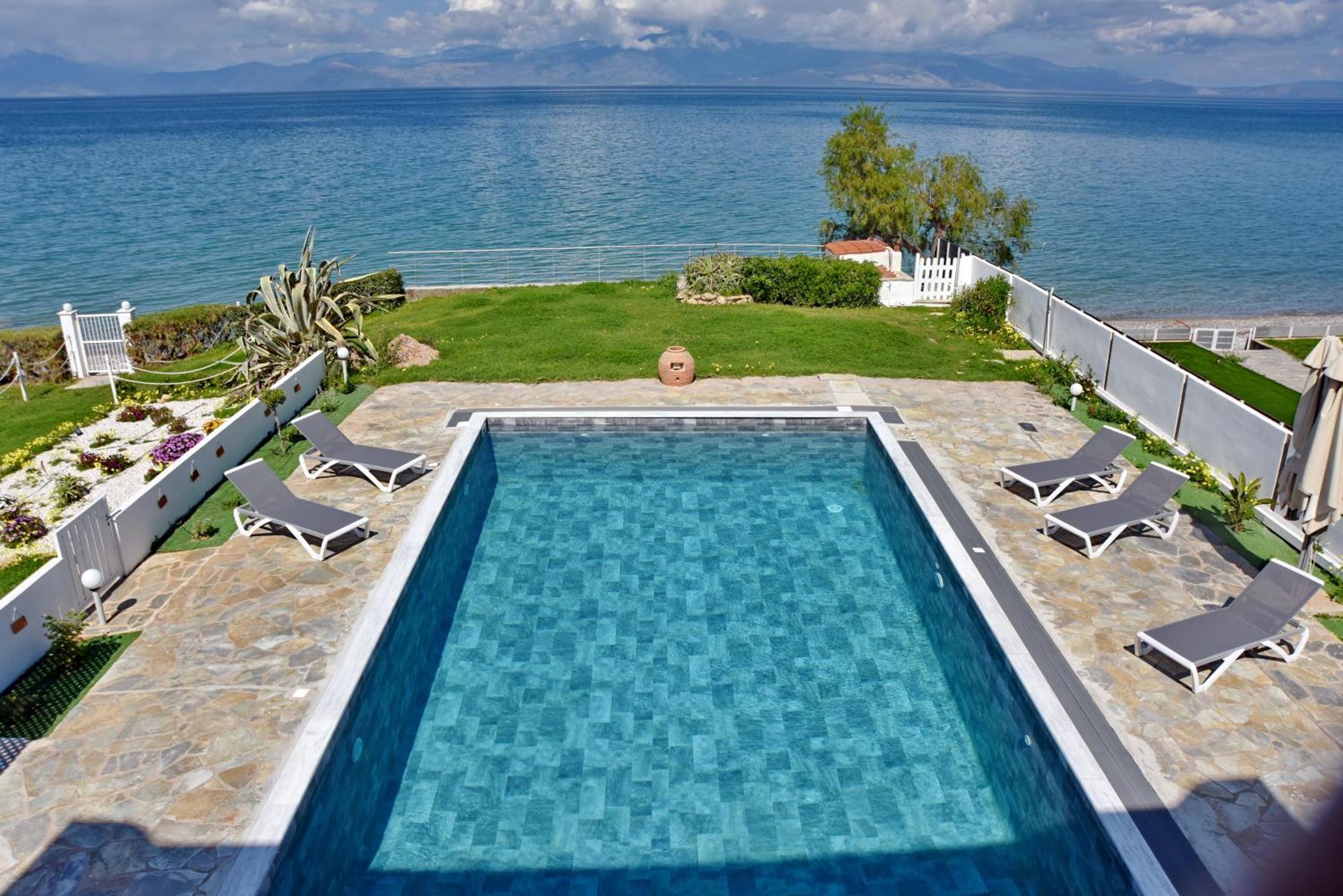 Antorina Beachfront Villas With Private Pools Kamari  外观 照片