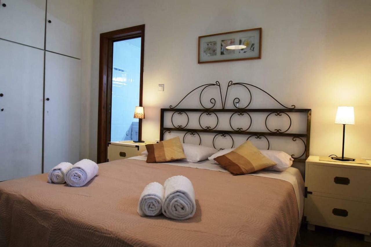 Antorina Beachfront Villas With Private Pools Kamari  外观 照片