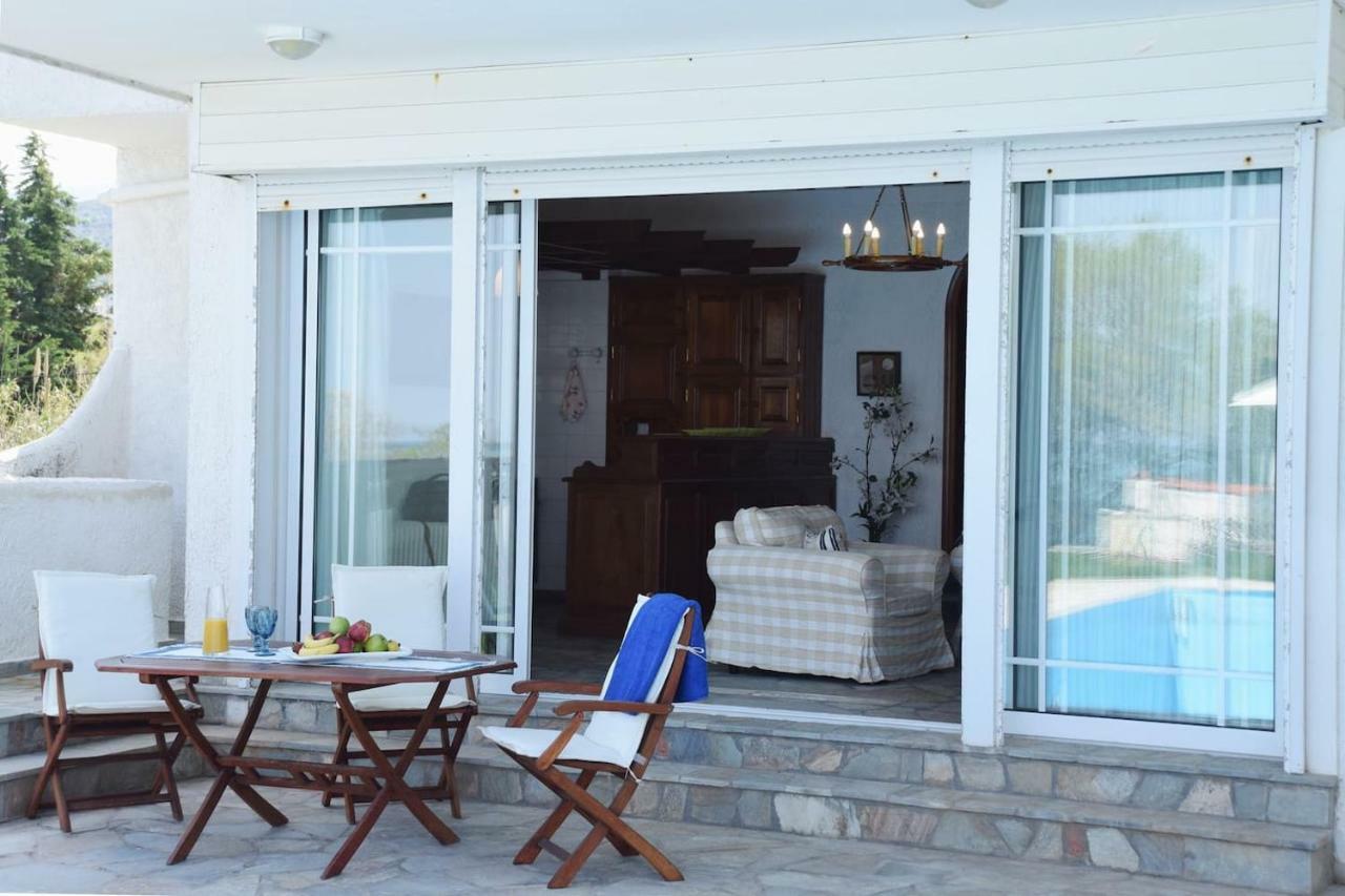Antorina Beachfront Villas With Private Pools Kamari  外观 照片